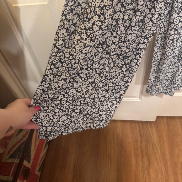 Old Navy Blue and White Floral Jumpsuit - Picture 6 of 6